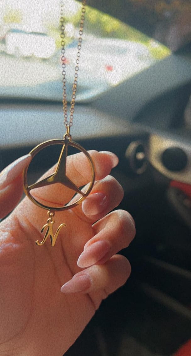 شعارات السيارات